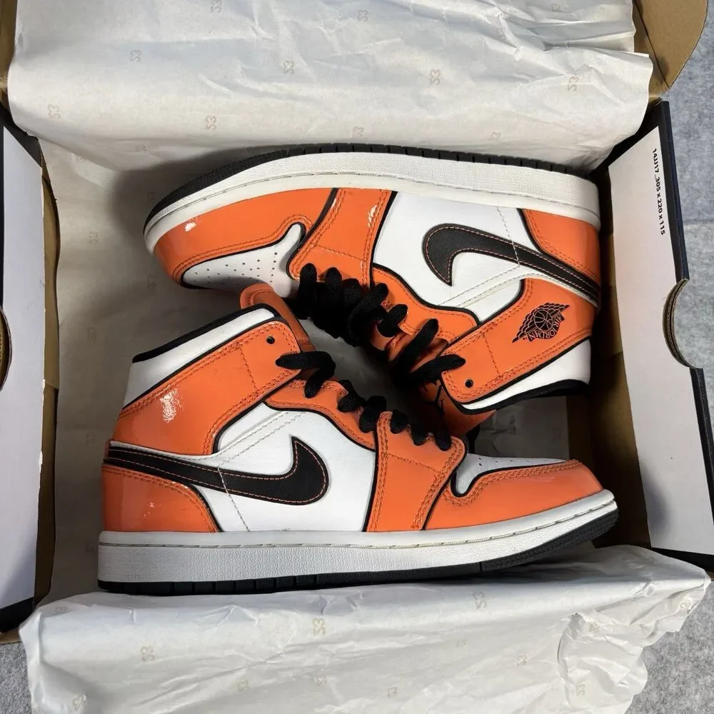 DD6834-802 - Youth Boys Mens 4.5 / Womens 6 Nike Air Jordan 1 Mid SE Turf Orange